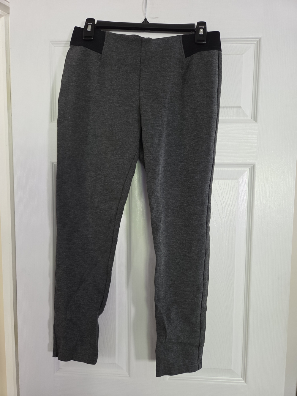 Chaps Gray Ponte Knit Ankle Pants with Black Waistband Medium
